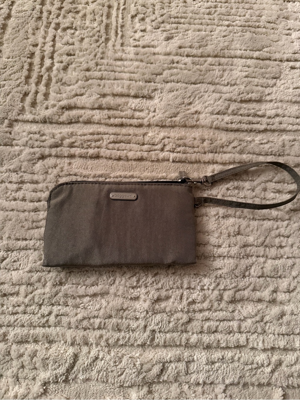 baggallini grey Wristlet Wallet - Compact Travel Organizer